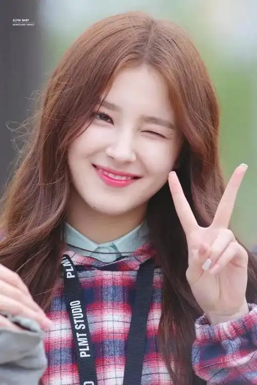 韩国混血美女李承利