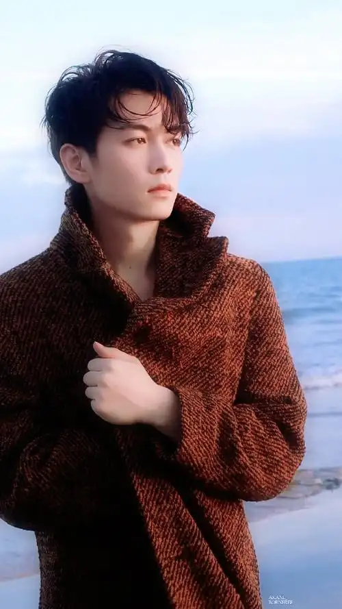 浅浅拼个十八宫格中秋快乐#陈晓#刚发现画质被吞 高清原图尺寸见ping