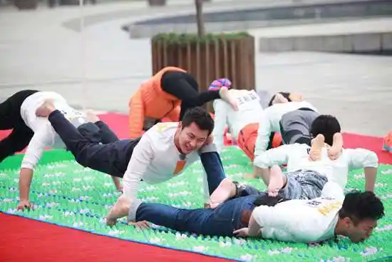 奔跑吧兄弟20150102期升级版指压板李晨单脚撑