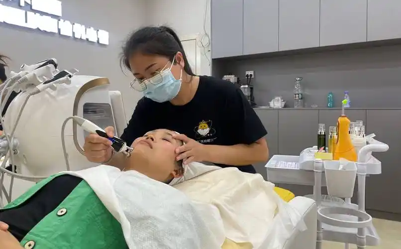 洗脸吧:轻美容界的新星,引领肌肤护理新潮流