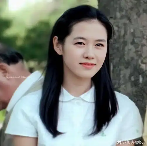 孙艺珍人生故事出道青涩画面曝光从国民初恋到拿遍大奖成影后