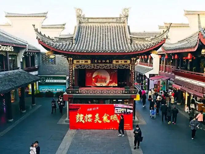 宁波鼓楼步行街夜景