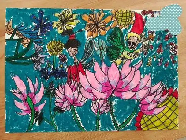 老大今年11岁,很小就喜欢画画.