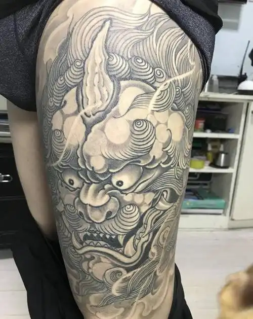 唐狮恢复后纹身图片_腿部纹身图案