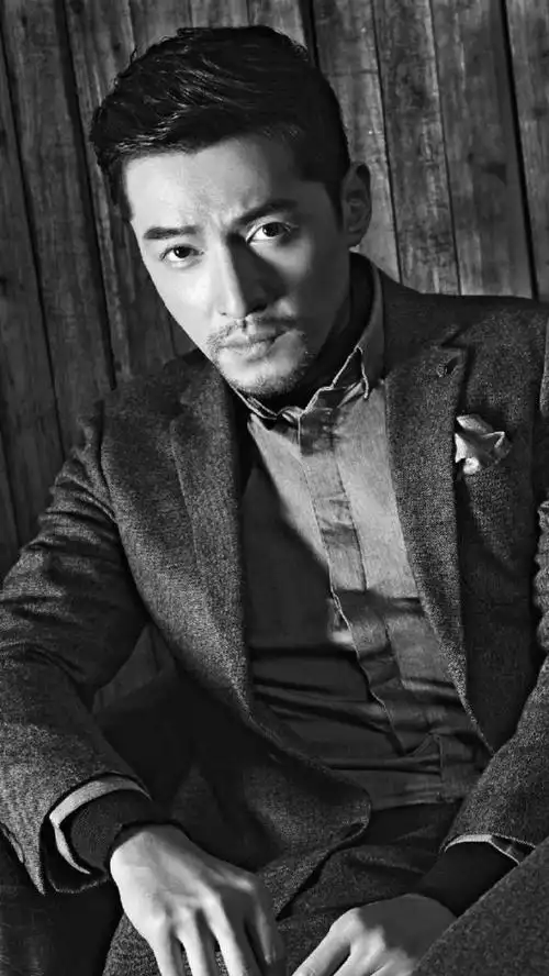 成熟有魅力的胡歌图片