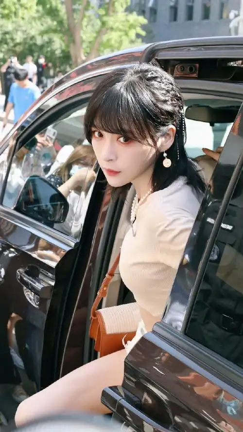 张语格超话#张语格金曲青春#210518super star上班啦@张语格vx