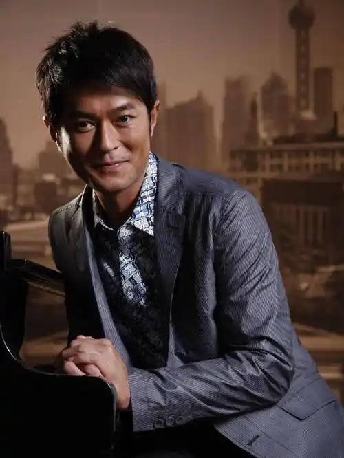 影帝古天乐:一个太阳才能黑的男人,出道28年的他仍在默默做慈善_工作