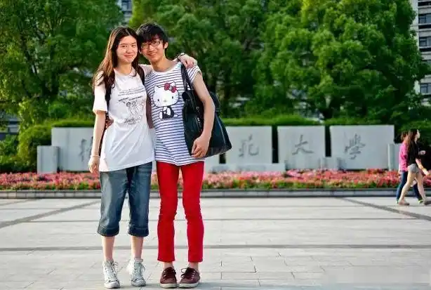 就拿170cm的女生来说,其实就很高,虽然很有气质,但是至少180cm以上的