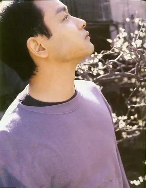 海蓝杂文花开的声音