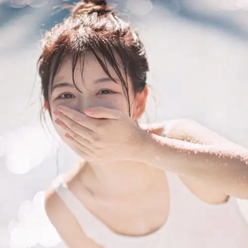 小清新女生头像 原截注:温洁虹 清新女生头像 可爱少女头像 赞 评论