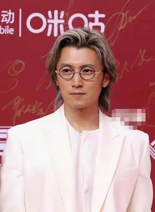 回顾多年后回看锋芝15年谢霆锋我满眼是你时为何不珍惜