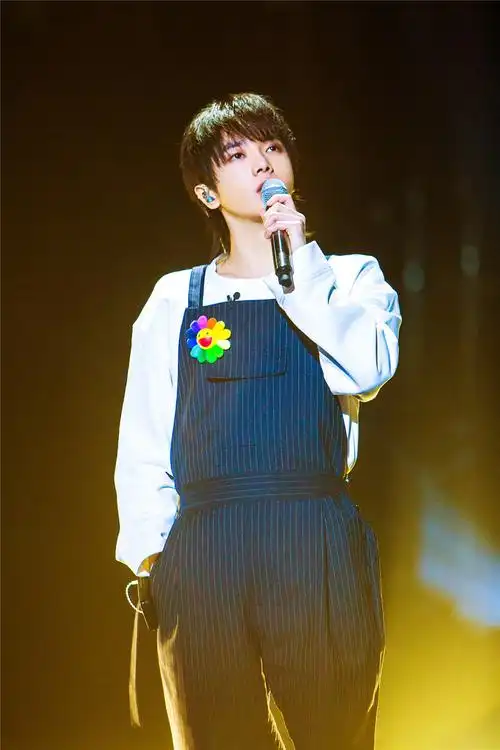 华晨宇《歌手2》彩排花絮图片