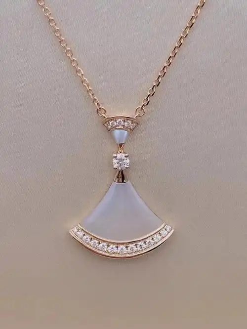 宝格丽扇子钻石项链