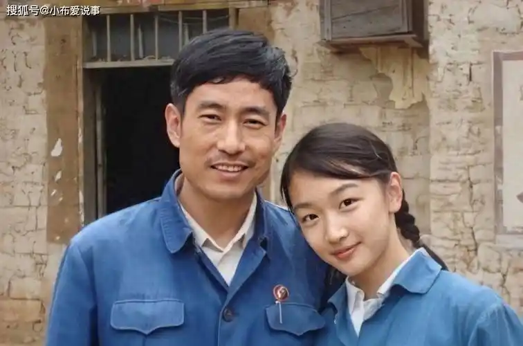 演员周冬雨:18岁出道,27岁拿下影后,多段恋情却至今未婚