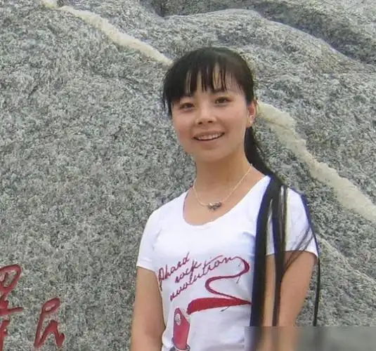 曾是国家一级演员,因买不起房回农村种地,带娃成日常|王二妮|音乐