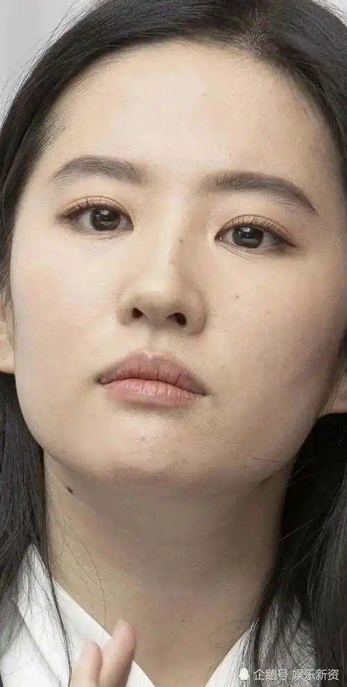 33岁刘亦菲怼脸高清近照神仙姐姐一去不复返国民女神跌落神坛