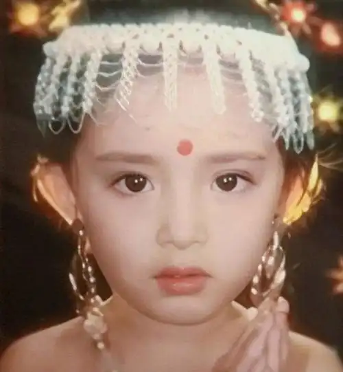 求所有明星小时候的照片有多少张发多少张我做一个收集00记得写名字