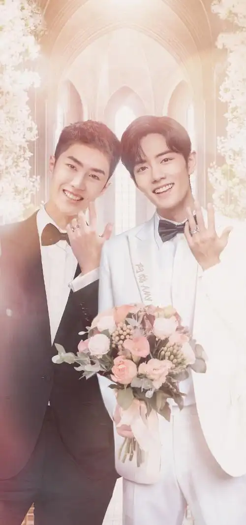 博君一肖超话#博君一肖#这是一张婚礼邀请函附赠的照片～我们结婚啦