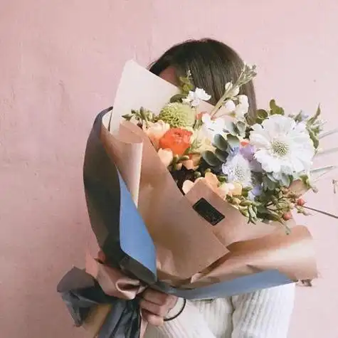 潮流图片女生头像气质拿花女生非主流图片qq