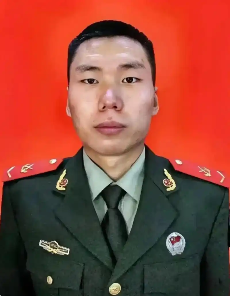 李林雨是湖北省武警总队随州支队的一名下士,2022年7月12日,林雨和