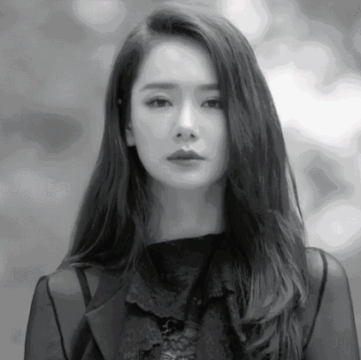 戚薇高光开眼角妆容时髦又好看!