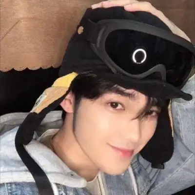 好看的小哥哥图片真人头像超酷的男生帅气微信头像图片