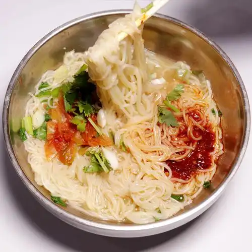 冷面热面佳木斯星星正宗东北清汤浓汤朝鲜热做面条