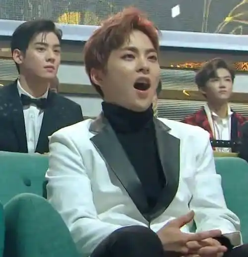 东方神起沈昌珉结婚!出道17年堪称男团业务标杆,想不祝福都难