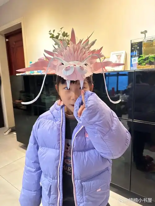一年级乐考手工龙头帽 老父亲一起制作的龙头帽,惊艳到大家了,老父亲