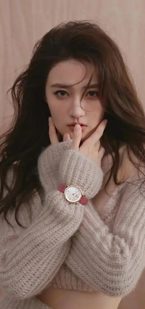 今日是性感女神可爱甜美徐璐方脸不一定就丑