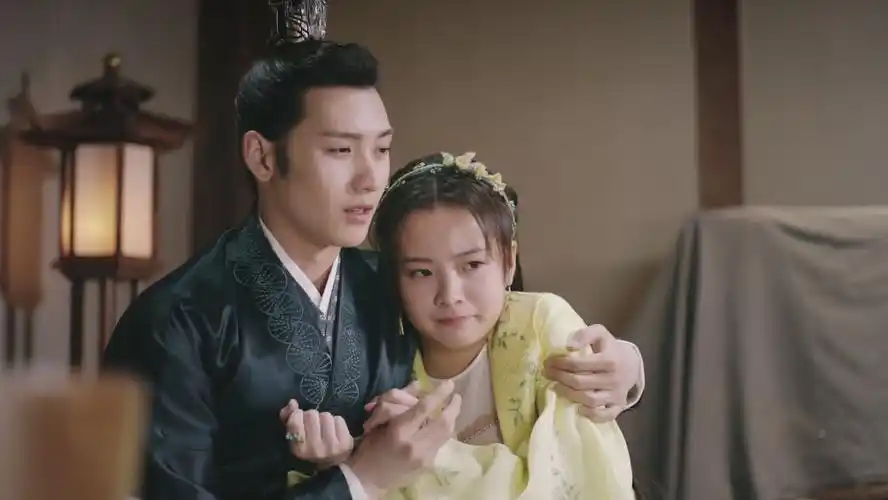 网剧《花好月又圆》截图,黄俊捷与李庚希.