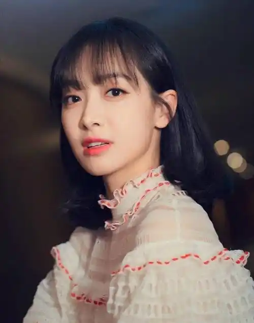 35岁的宋茜,感情如何呢?为了事业,一直耽搁感情_因为_生活_爱情