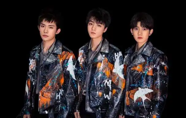 tfboys演唱会场面混乱粉丝冲破安检出现昏厥三小只在线回应