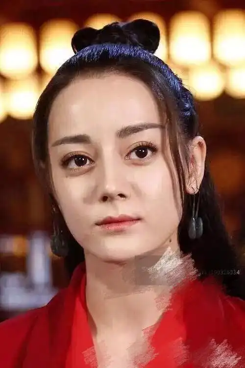 不知道大家觉得迪丽热巴颜值巅峰在什么时候了?