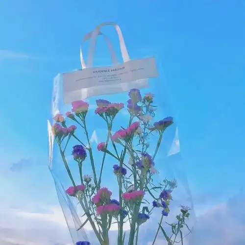 6月23日 20:26   关注  蓝色系 原宿 壁纸 ins 收藏