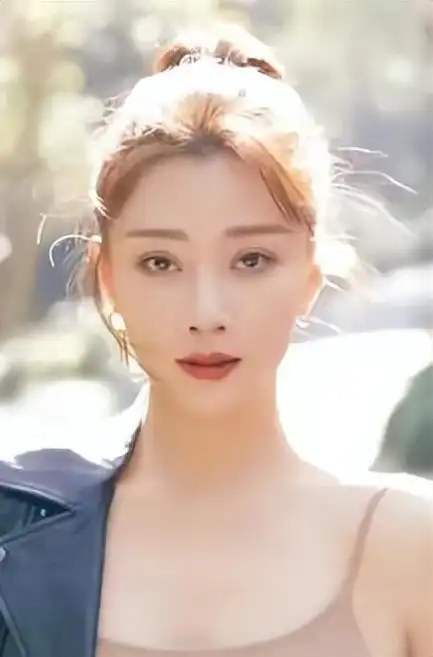 多辆豪车轮流开,如今41岁却活得像20岁|殷桃|娱乐圈|年代剧|杨玉环