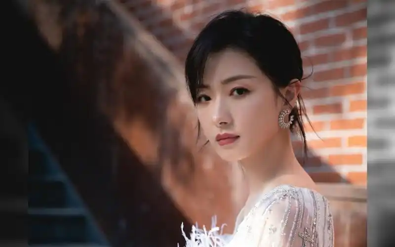 万茜端午晚会晚风自制mv