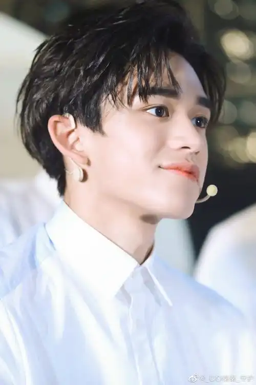 黄旭熙##黄旭熙生图