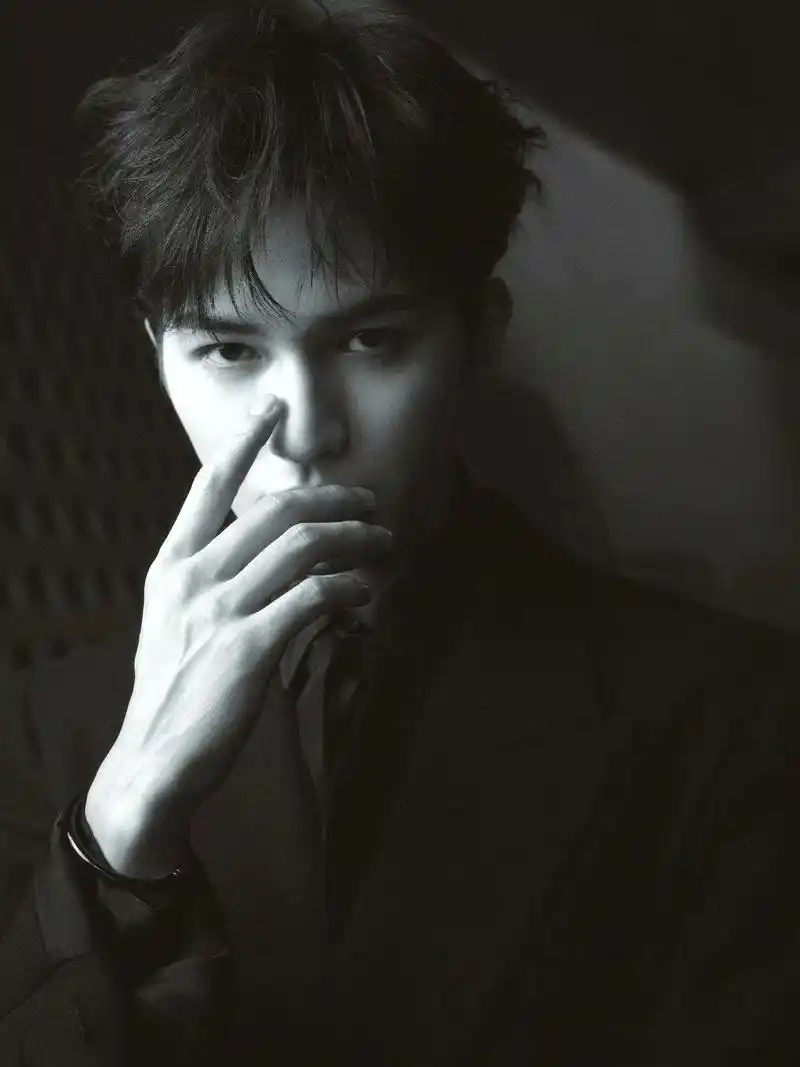 朱正廷 #神仙颜值 #真实影像盛典 鲨疯啦! (图 - 抖音