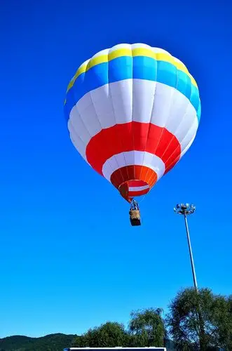 【"美丽棋盘山 多彩夏日情"---摄影大赛】投稿-其他综合类-热气球放飞