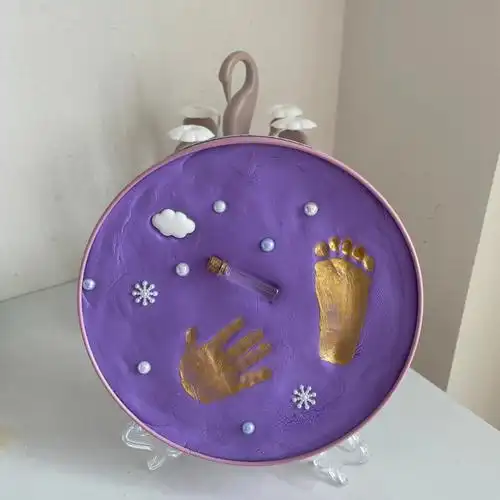 爸爸给你印的小脚印