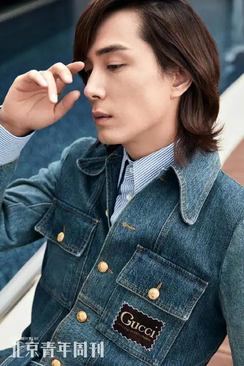 戚薇李承铉时尚杂志写真大片