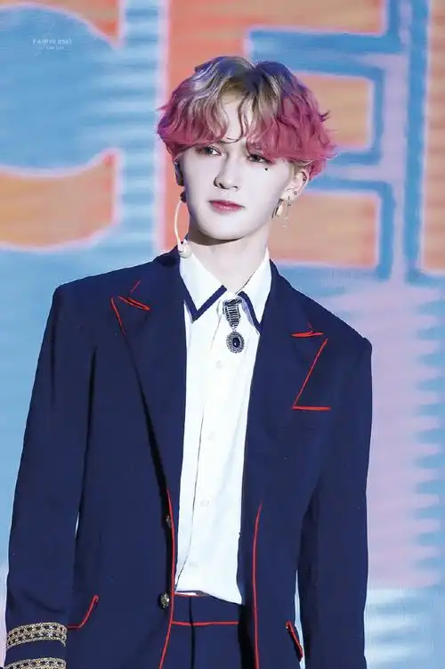 朱正廷0406出道六周年快乐