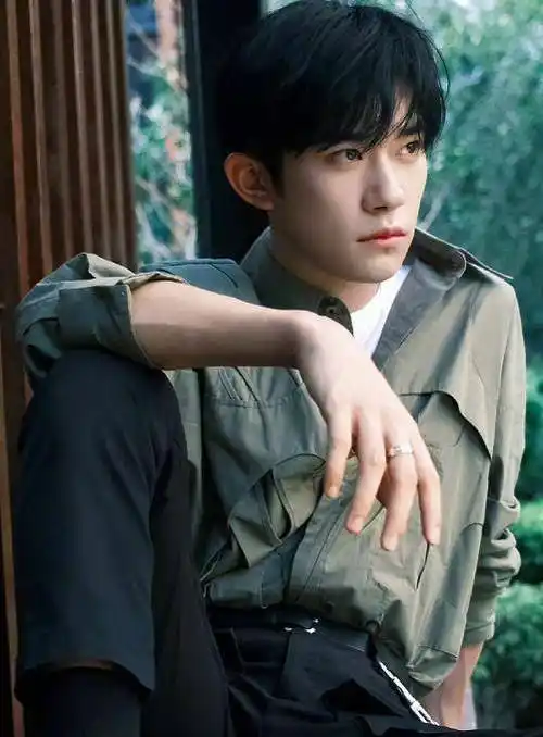 易烊千玺迎接新行程!再度选对角色有望圈粉?