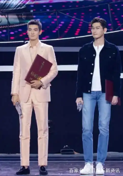 杜江与张翰同框身高只差1cm腿却截然不同是服装的缘故吗