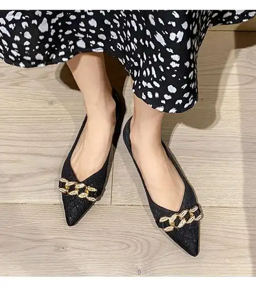 达芙妮单鞋官网旗舰专卖2021新款尖头单鞋浅口平底瓢鞋四季豆豆鞋低跟