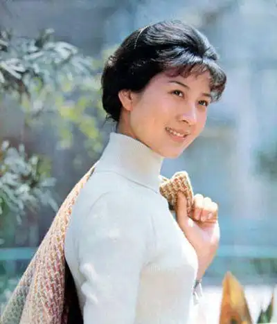 八十年代中年妇女烫发图片