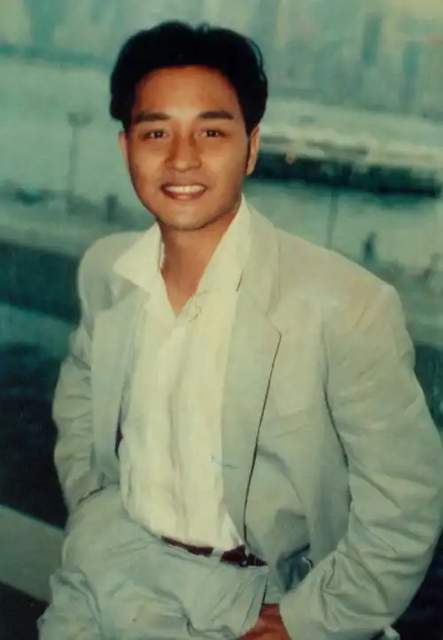 能不能给我发点张国荣的照片