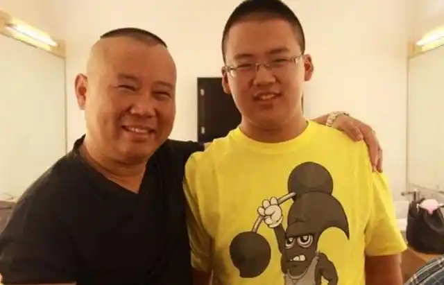 胡中惠和郭麒麟的合照(胡中惠和郭麒麟)-天晟网