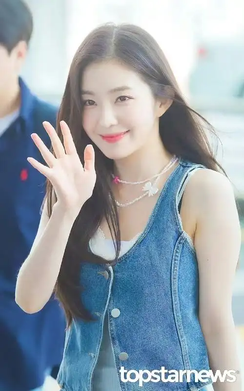 裴珠泫机场照##irene出发巴黎